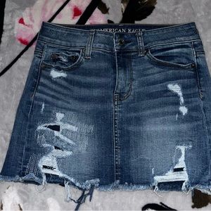 Distressed Denim Mini Skirt American Eagle ✨